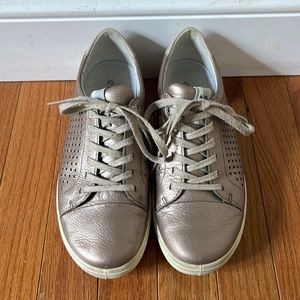 ECCO Shoes